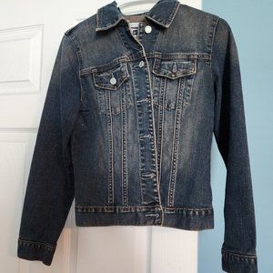 GAP WOMENS JEAN JACKET SIZE SMALL